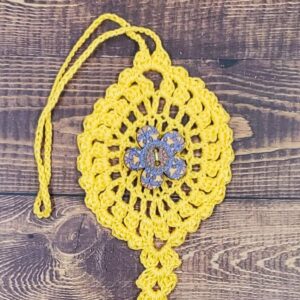 Vintage 3 Flower on Yellow