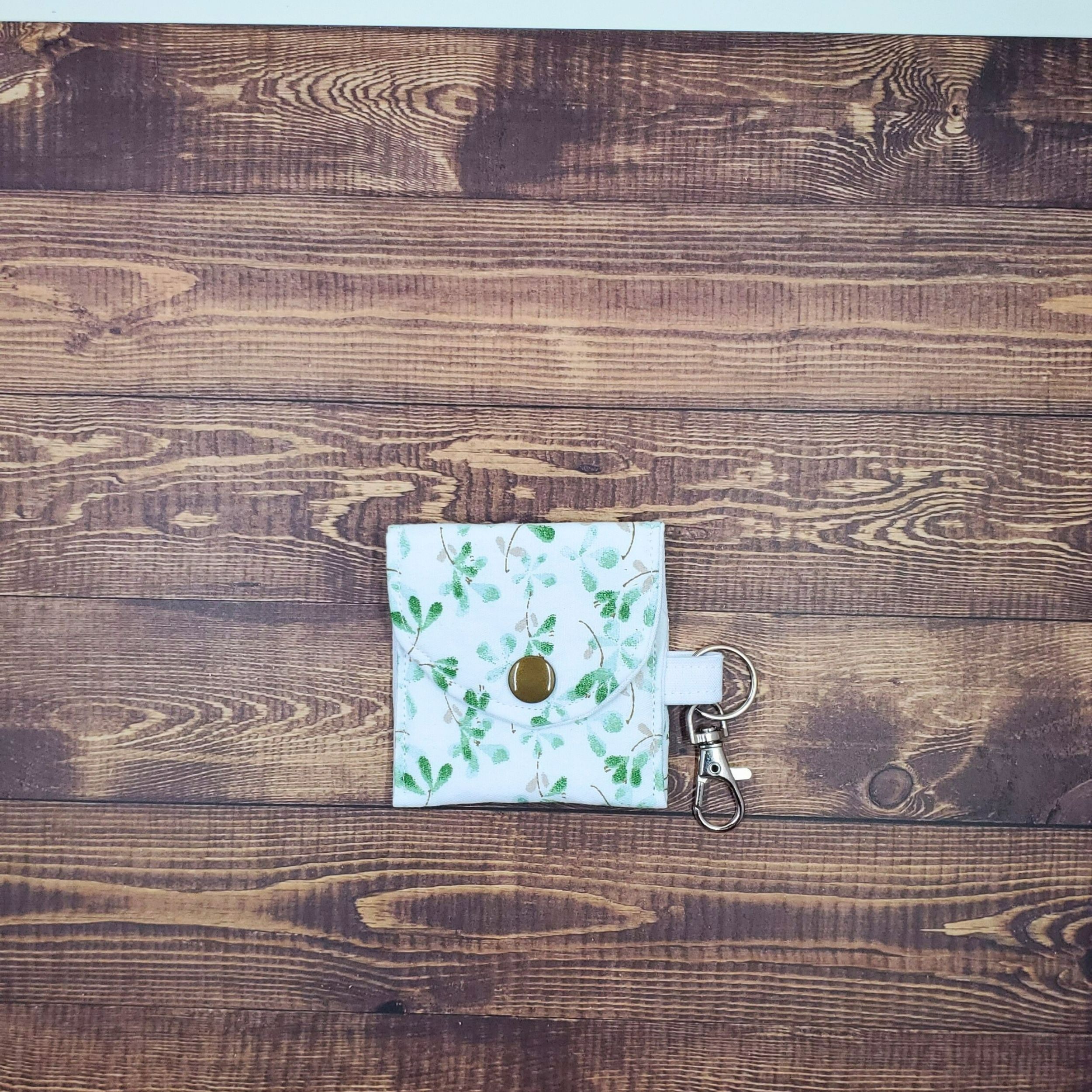 Meadow Leaf Earbuds Case