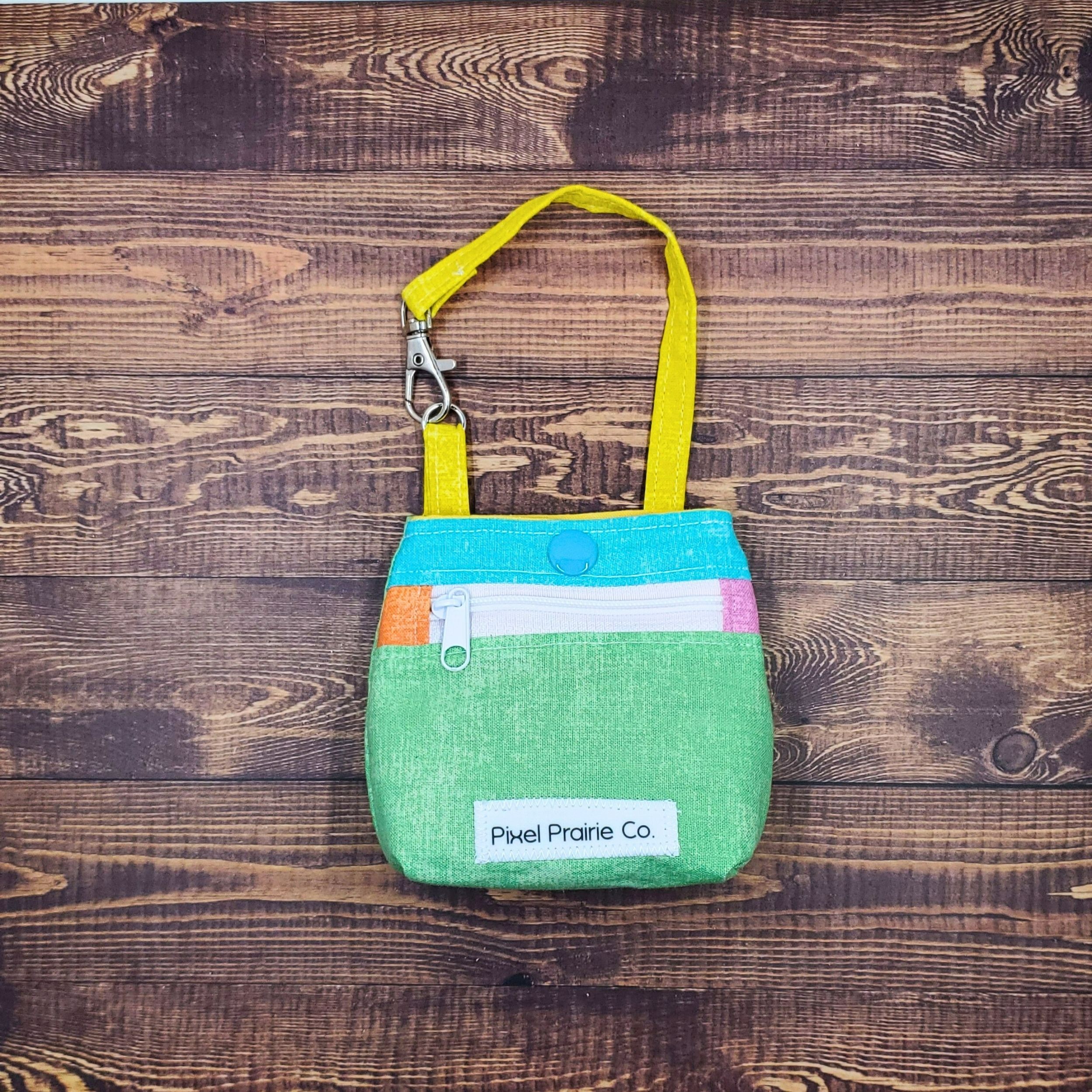 Happy Chaos Tag-Along Pouch Garden Green