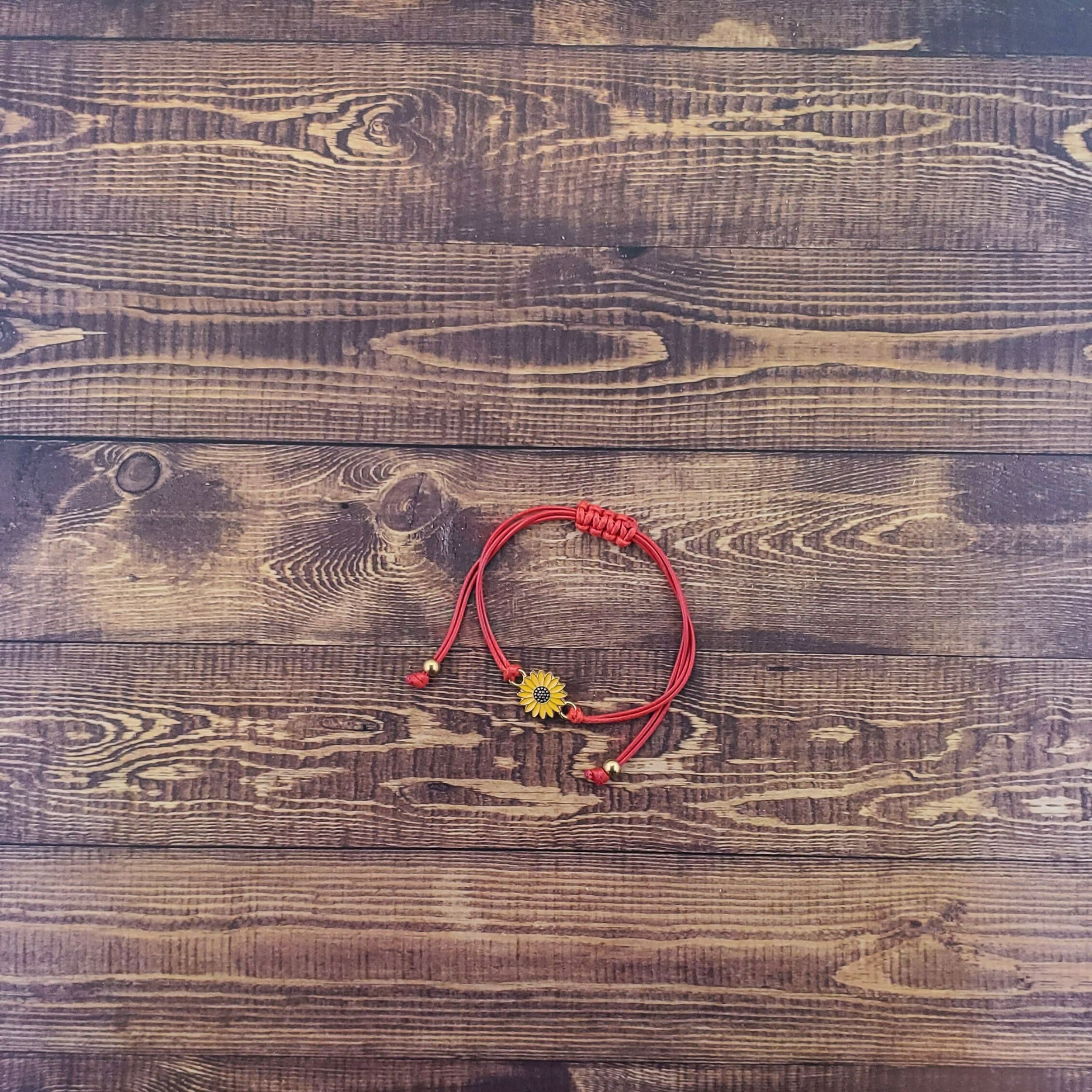 Luxe Sunflower Bracelet in Red