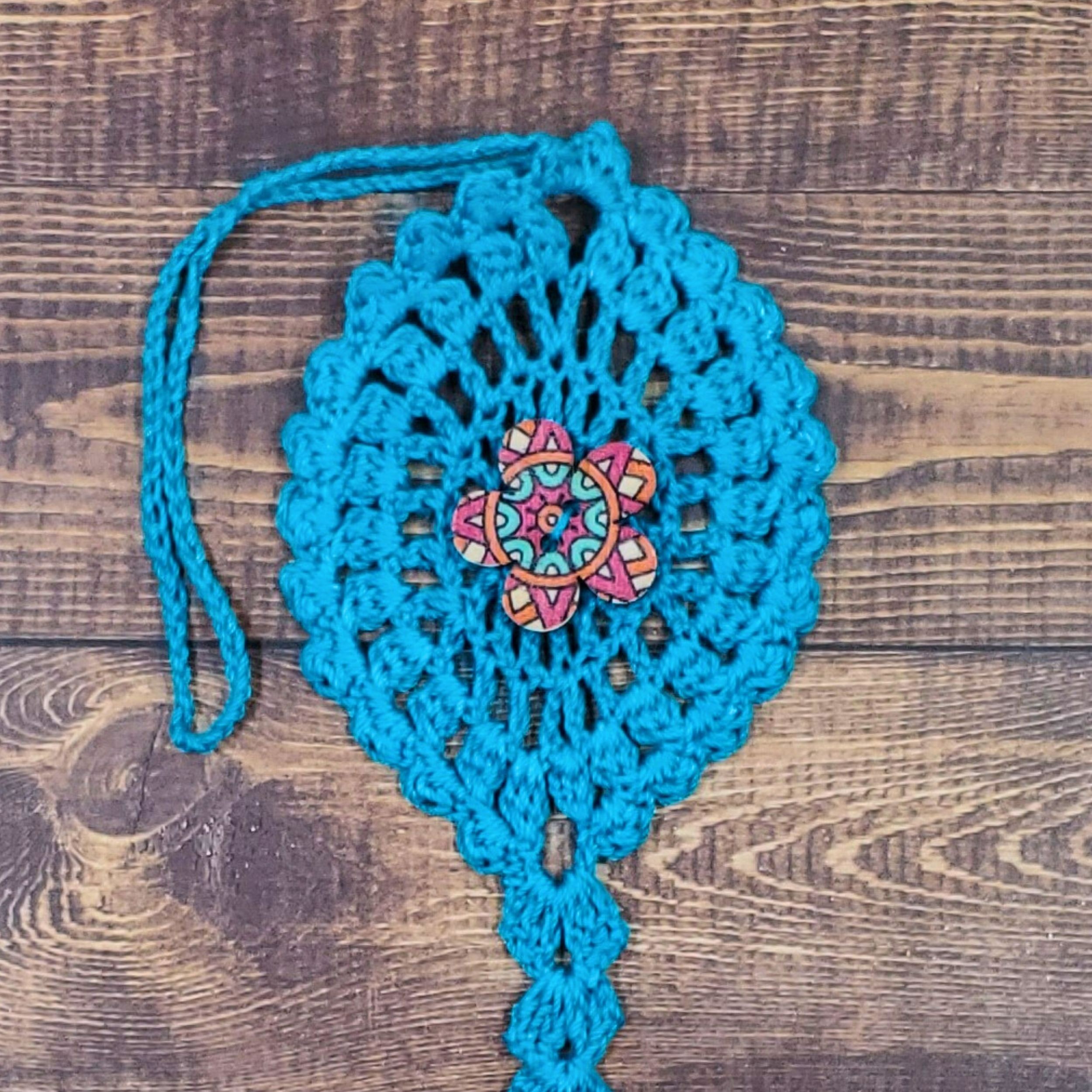 Geometric V Flower on Turquoise Bloom Charm