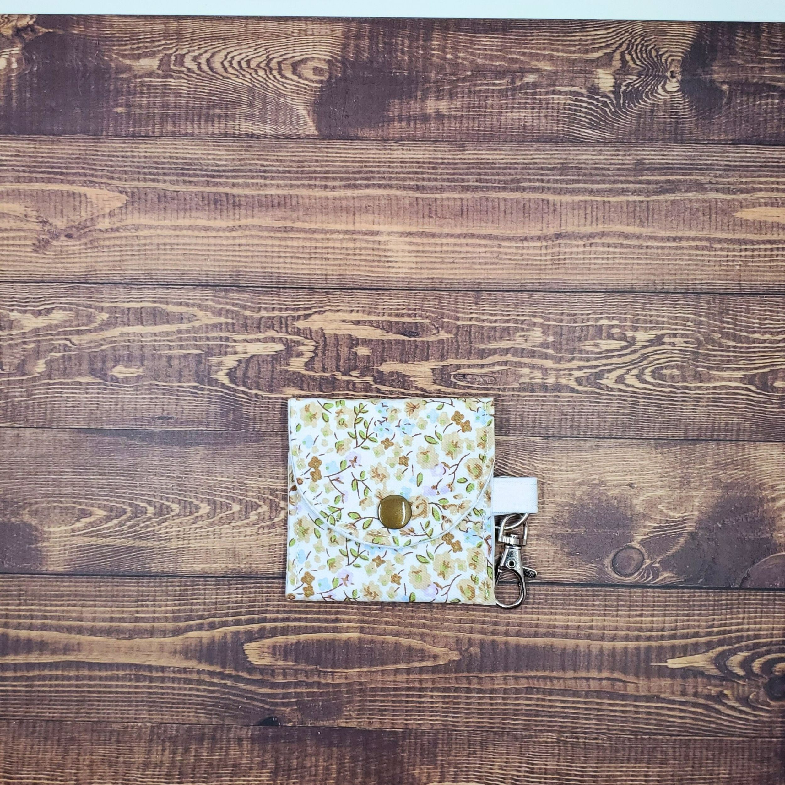 Muted Meadow Earbuds Case