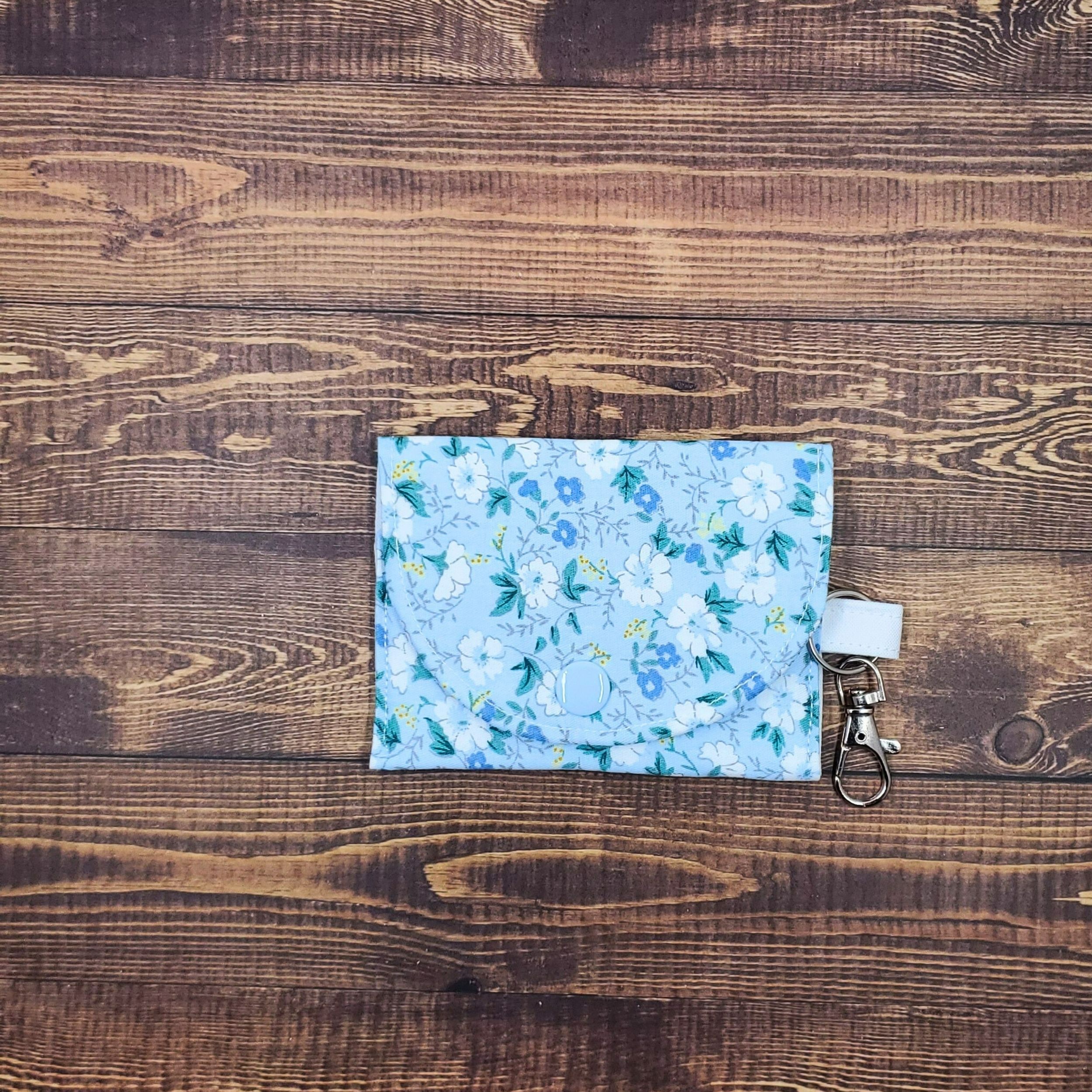 Periwinkle Party Large Earbud Case