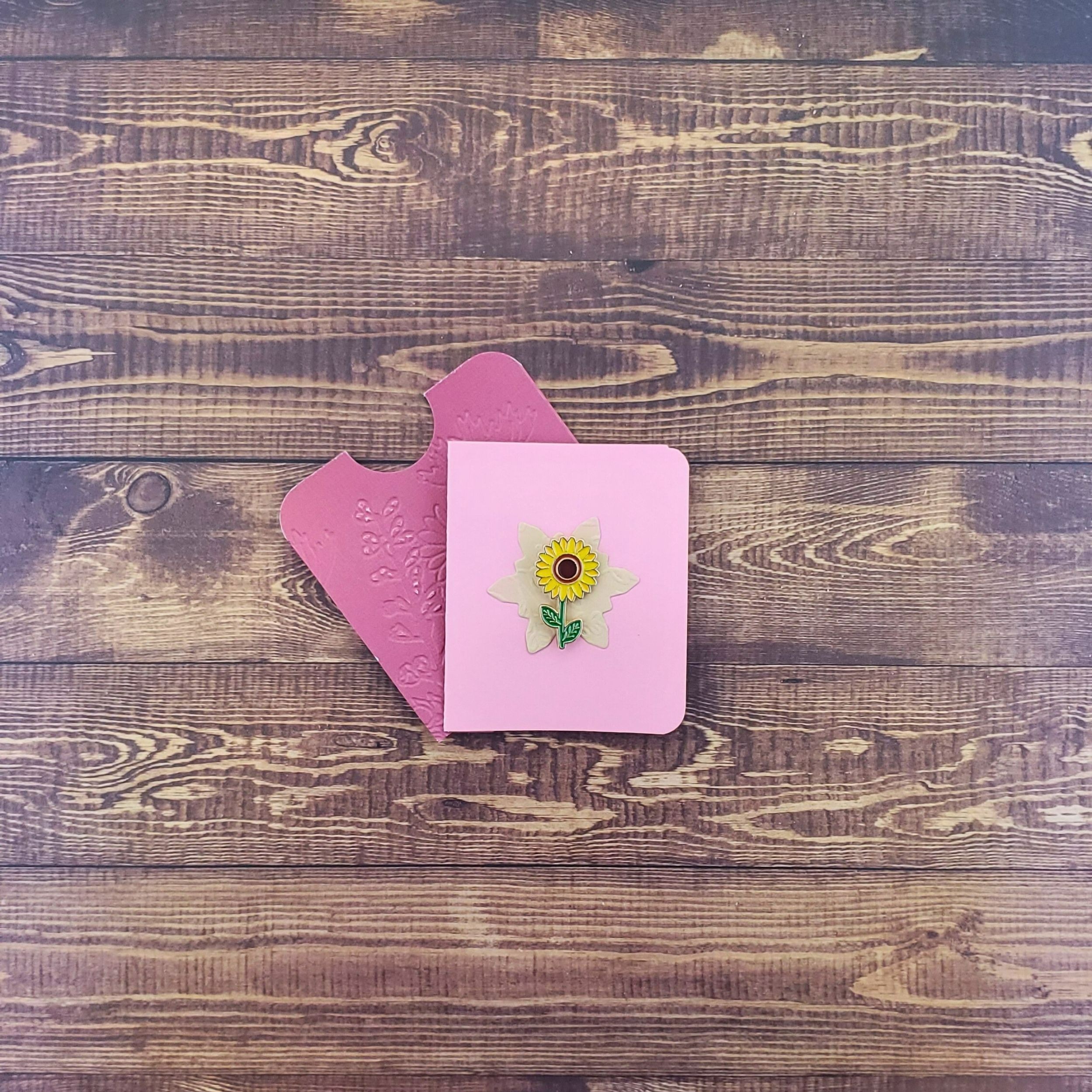 Single Sunflower Enamel Pin