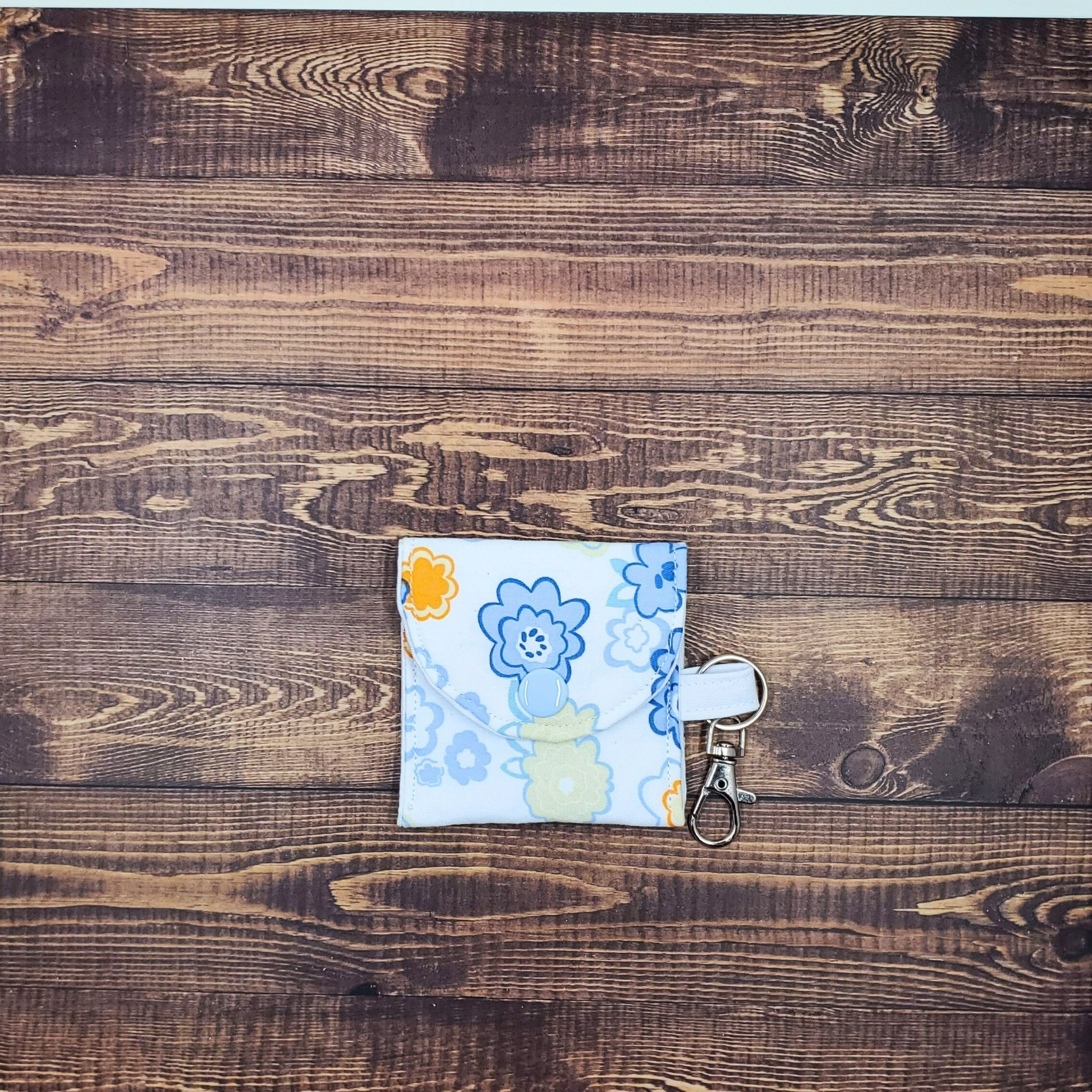 Dizzy Blue Earbuds Case